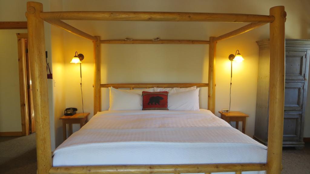 Wild Horse Inn Fraser Extérieur photo