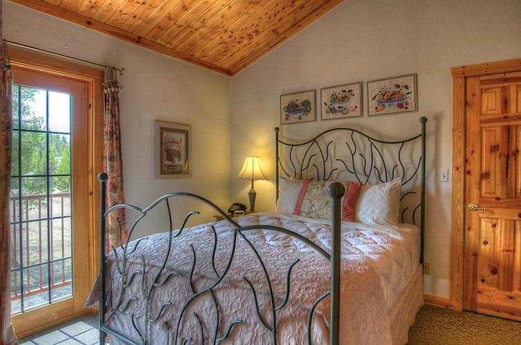Wild Horse Inn Fraser Extérieur photo